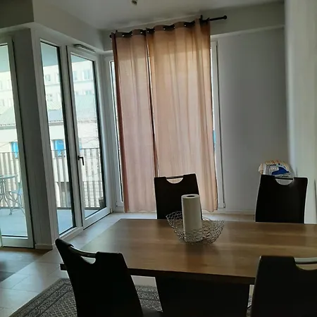 Hochwertig Im Herzen Stuttgarts Room photo