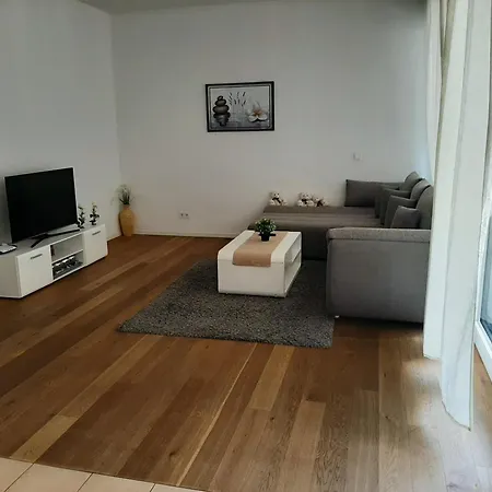 Hochwertig Im Herzen Stuttgarts Room photo