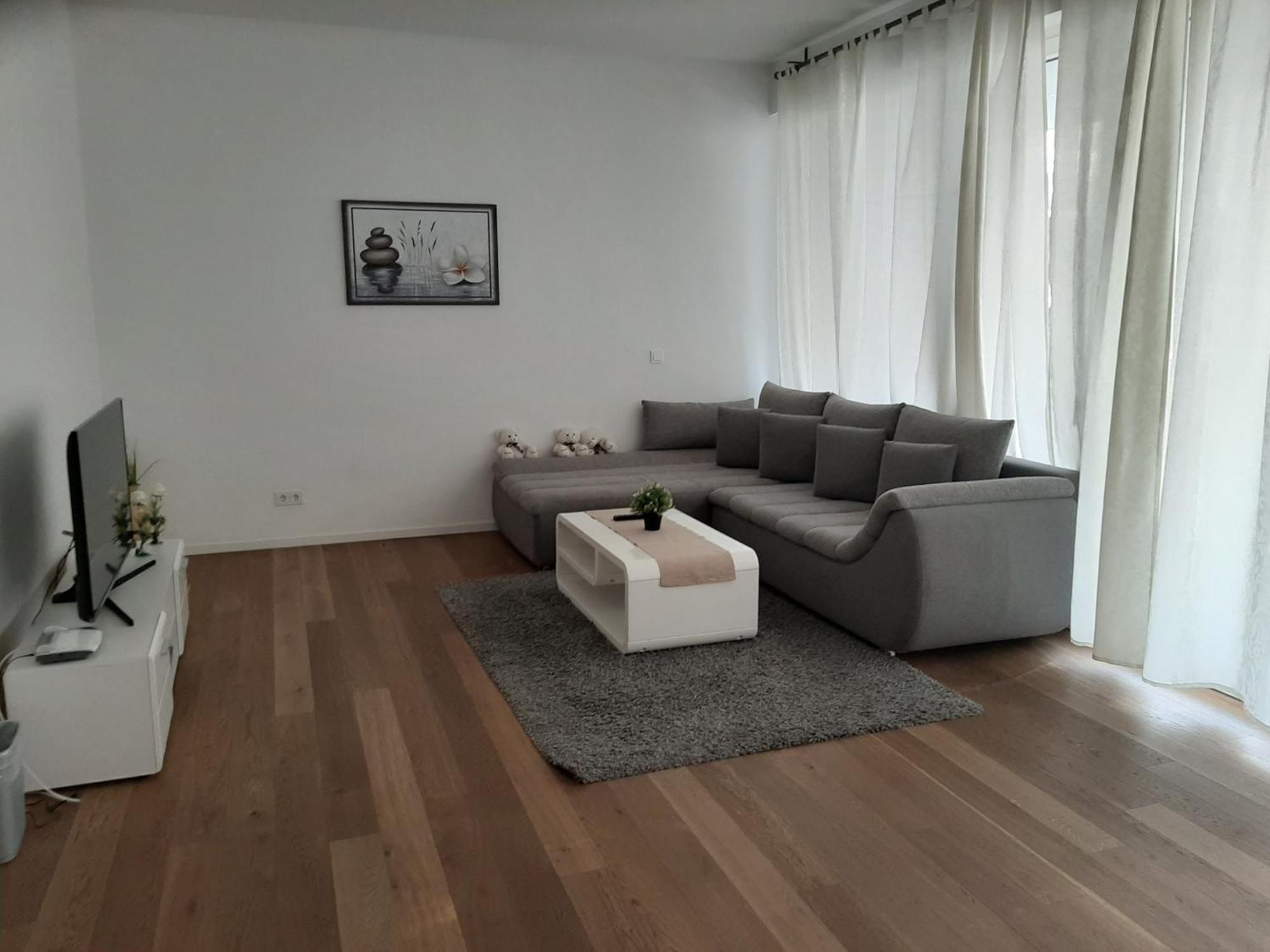Appartement Hochwertig Im Herzen Stuttgarts