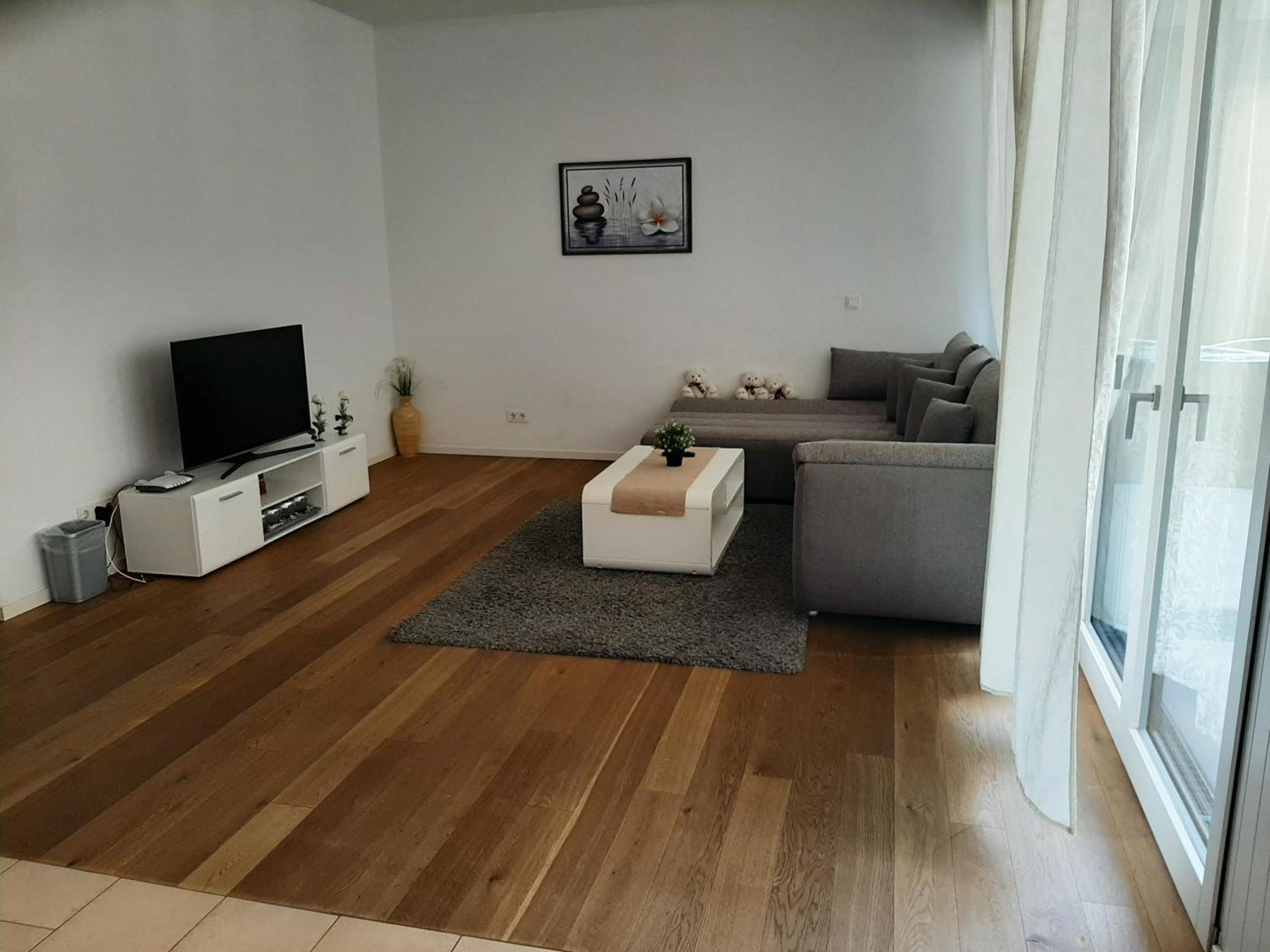 Appartement Hochwertig Im Herzen Stuttgarts